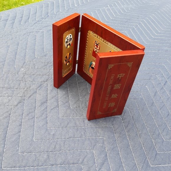 Collection China Wood Decor Facial Makeup In Traditional Chinese Operas - Picture 12 of 15